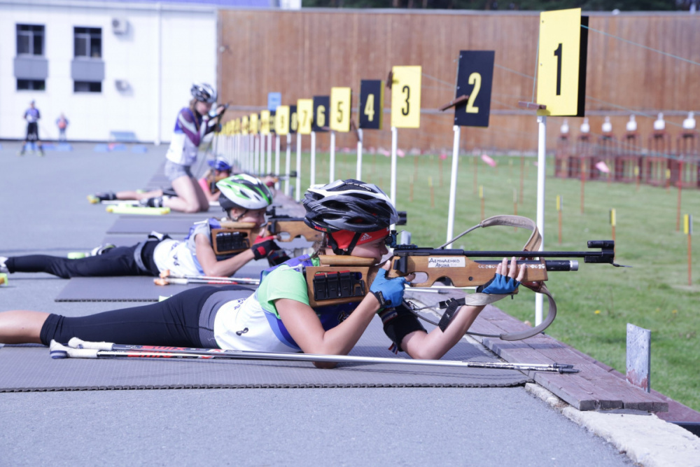 О результатах наших выпускников на Первенстве России по биатлону в Увате.