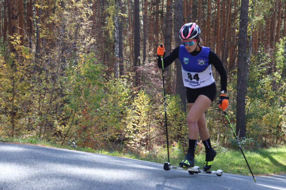 Первенство Тюменской области по лыжным гонкам среди девушек и юношей 17-18 лет, 15-16 лет.