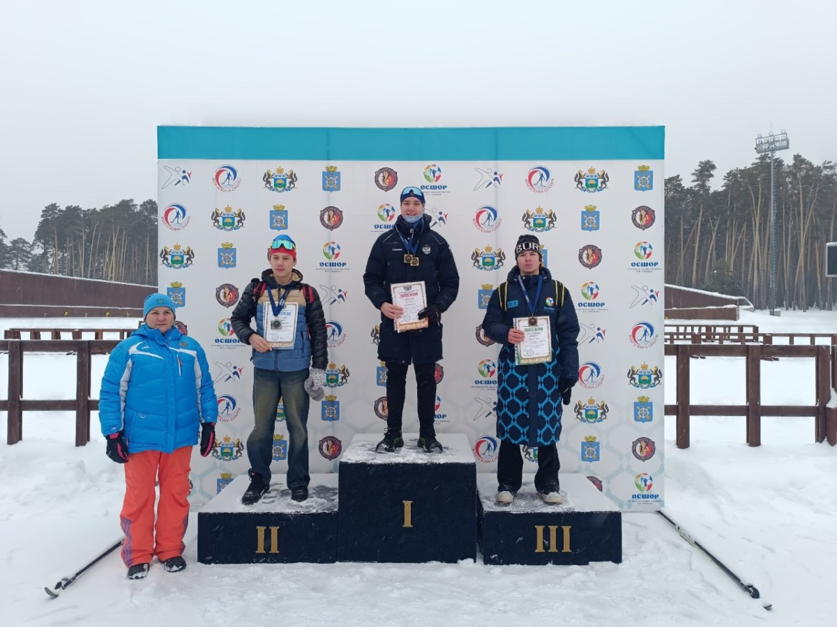 Всё золото и 10 из 12 медалей ОСШОР Луизы Носковой на первенстве области