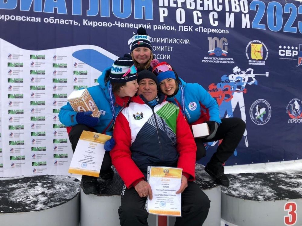 Завоевали золото в каждой дисциплине на Первенстве России по биатлону